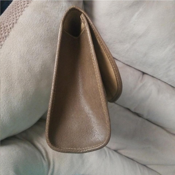 Authentic Vintage Gucci Ophidia Clutch Bag - Picture 4 of 10